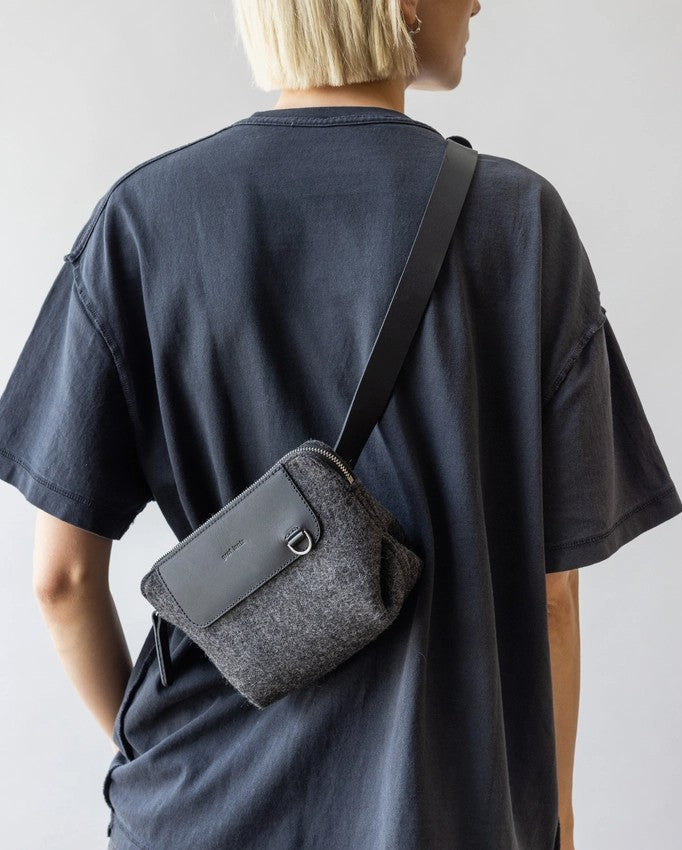 Bedford Merino Wool Belt Bag in Charcoal