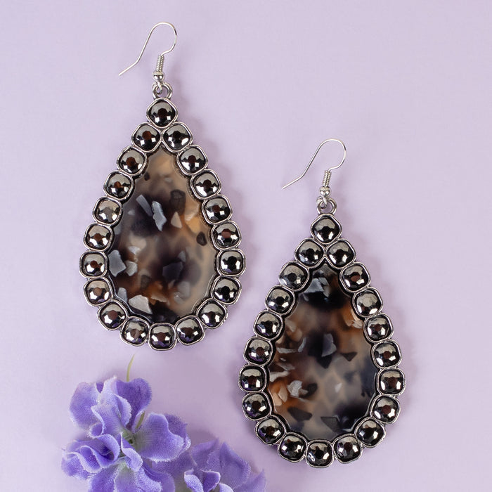 93352 - Crystal Teardrop Earrings - Black