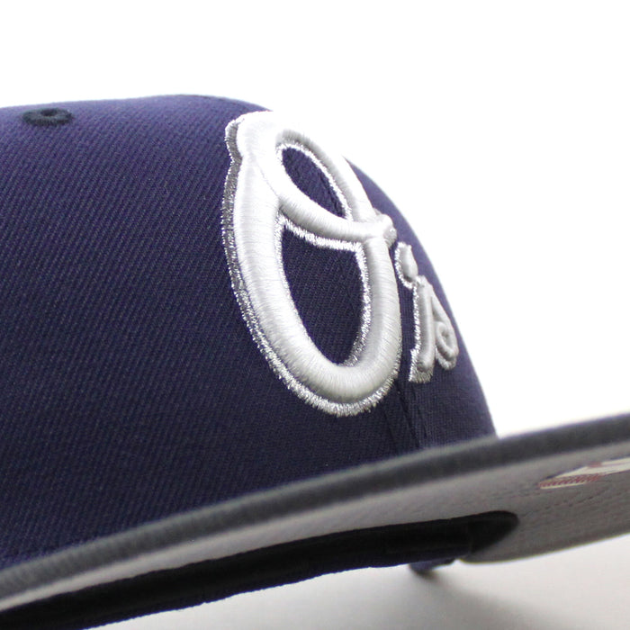 Baltimore Orioles x Georgetown Hoyas 59Fifty New Era Fitted Hat (Navy Graphite Gray Gray Under Brim)