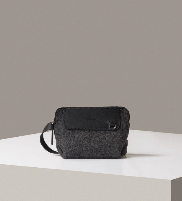 Bedford Merino Wool Belt Bag in Charcoal