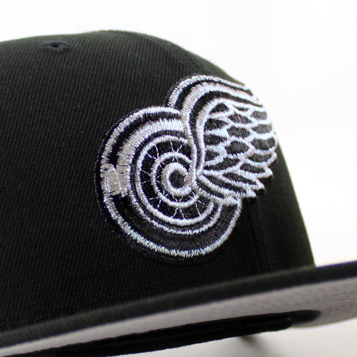 Detroit Red Wings Mascot Patch New Era 59Fifty Fitted Hat (Black Gray Under brim)