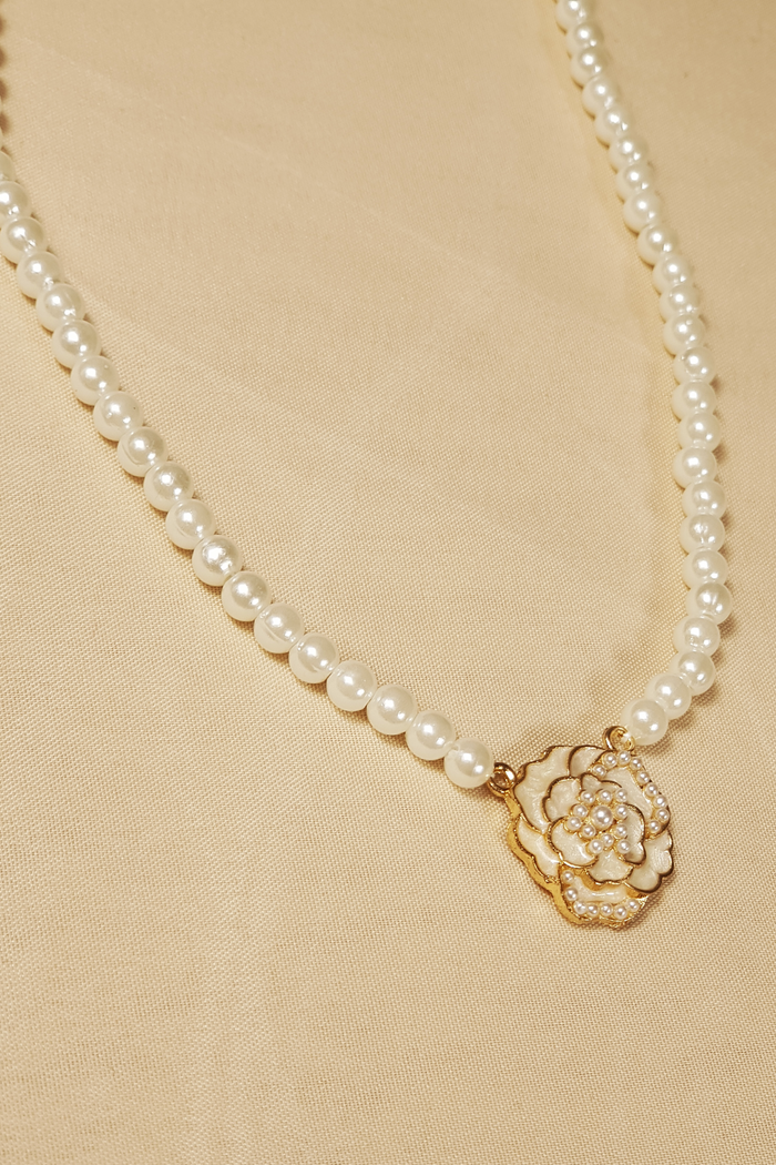 Elegant Floral Pendant Pearl Necklace I Philippine Accesories