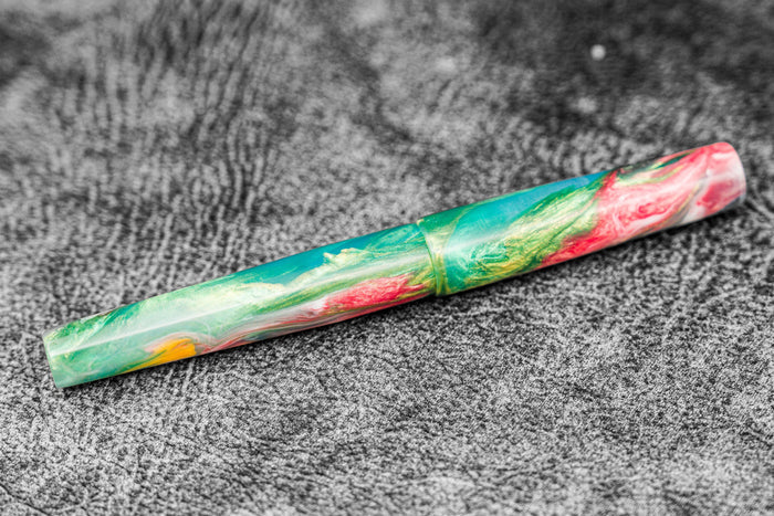 Galen X Studyo Agackakan - Fountain Pen V1 - Water Lily Light
