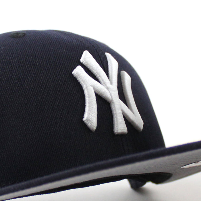 New York Yankees HONDURAS New Era 59Fifty Fitted Hat (Navy Gray Under Brim)