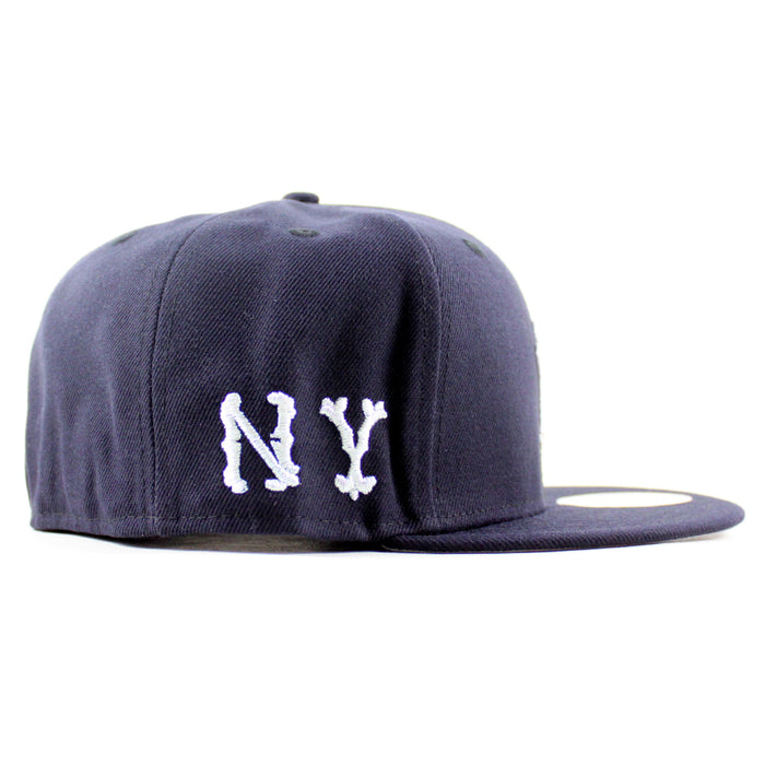 New York Yankees Statue of Liberty Highlander New Era 59Fifty Fitted Hat (Navy Gray Under Brim)
