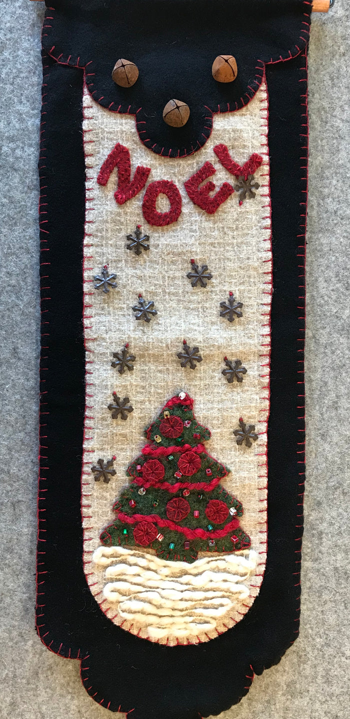 Noel Scalloped Banner