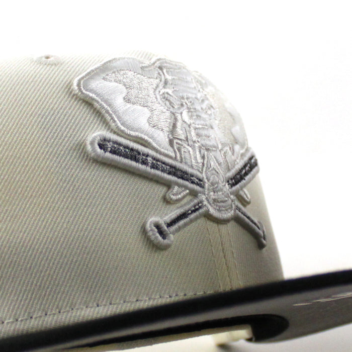 Oakland Athletics 1989 World Series New Era 59Fifty Fitted Hat (Chrome White Black Gray Under Brim)