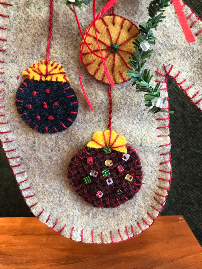Ornaments Mitten kit