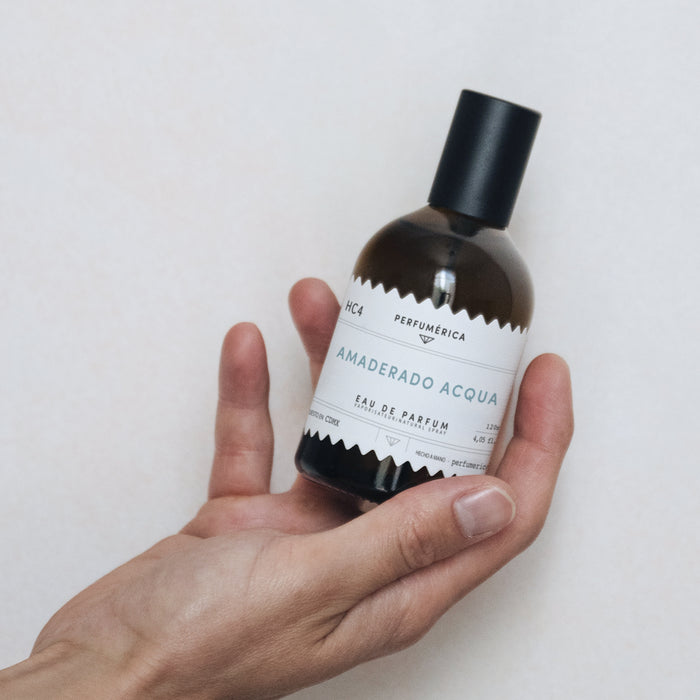 Perfumérica HC4 Amaderado Acqua Eau de Parfum 120ml