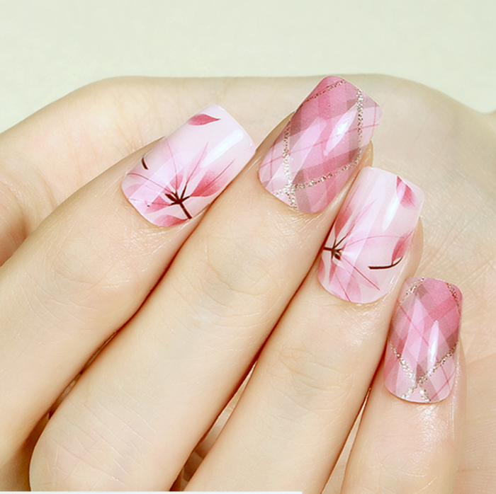 Plaid Botanica Nail Wraps