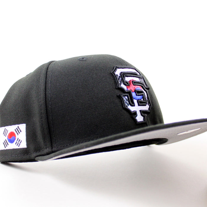San Francisco Giants KOREA Flag New Era 59Fifty Fitted Hat (Black Gray Under Brim)