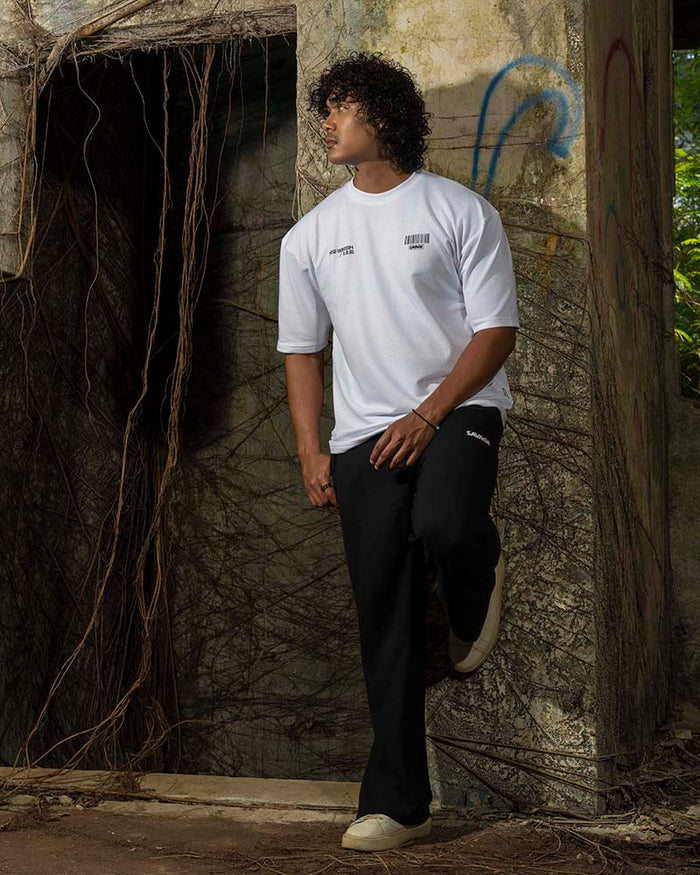 SAVAGE OVERSIZED GRAPHIC T - SHIRT