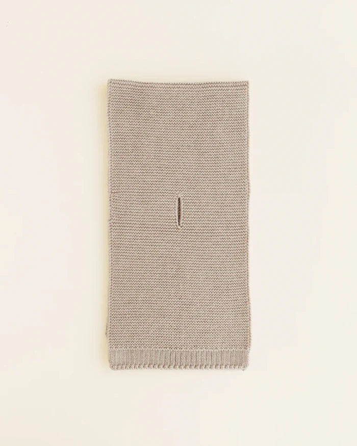 Hvid - Scarf - Ivo - Sand - Close Look