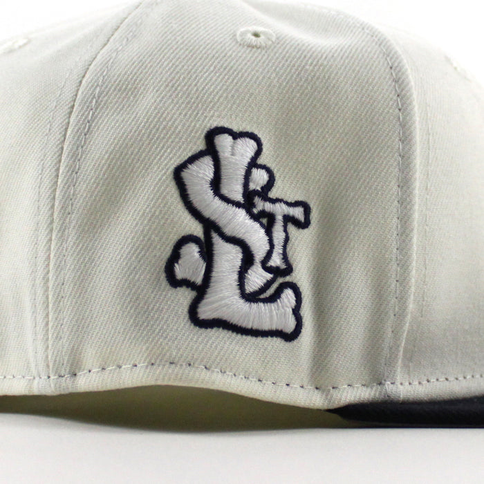 The Lue St. Louis Cardinals The Lou STL Patch New Era 59Fifty Fitted Hat (Chrome White Navy Gray Under Brim)