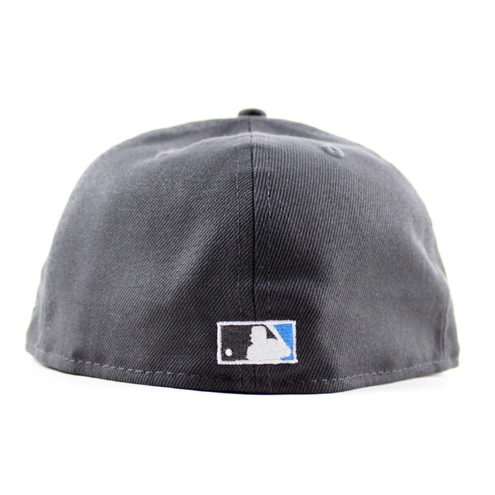 Toronto Blue Jays Canada Flag Patch New Era 59Fifty Fitted Hat (Graphite Gray Under Brim)